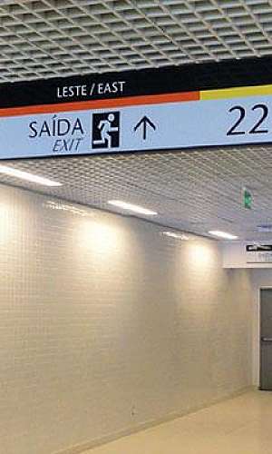 FABRICANTE DE PLACAS E DIRETÓRIOS DE SINALIZAÇÃO FABRICANTE DE PLACAS E DIRETÓRIOS DE SINALIZAÇÃO