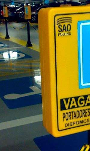 Sinalização de estacionamento para deficiente Sinalização de estacionamento para deficiente